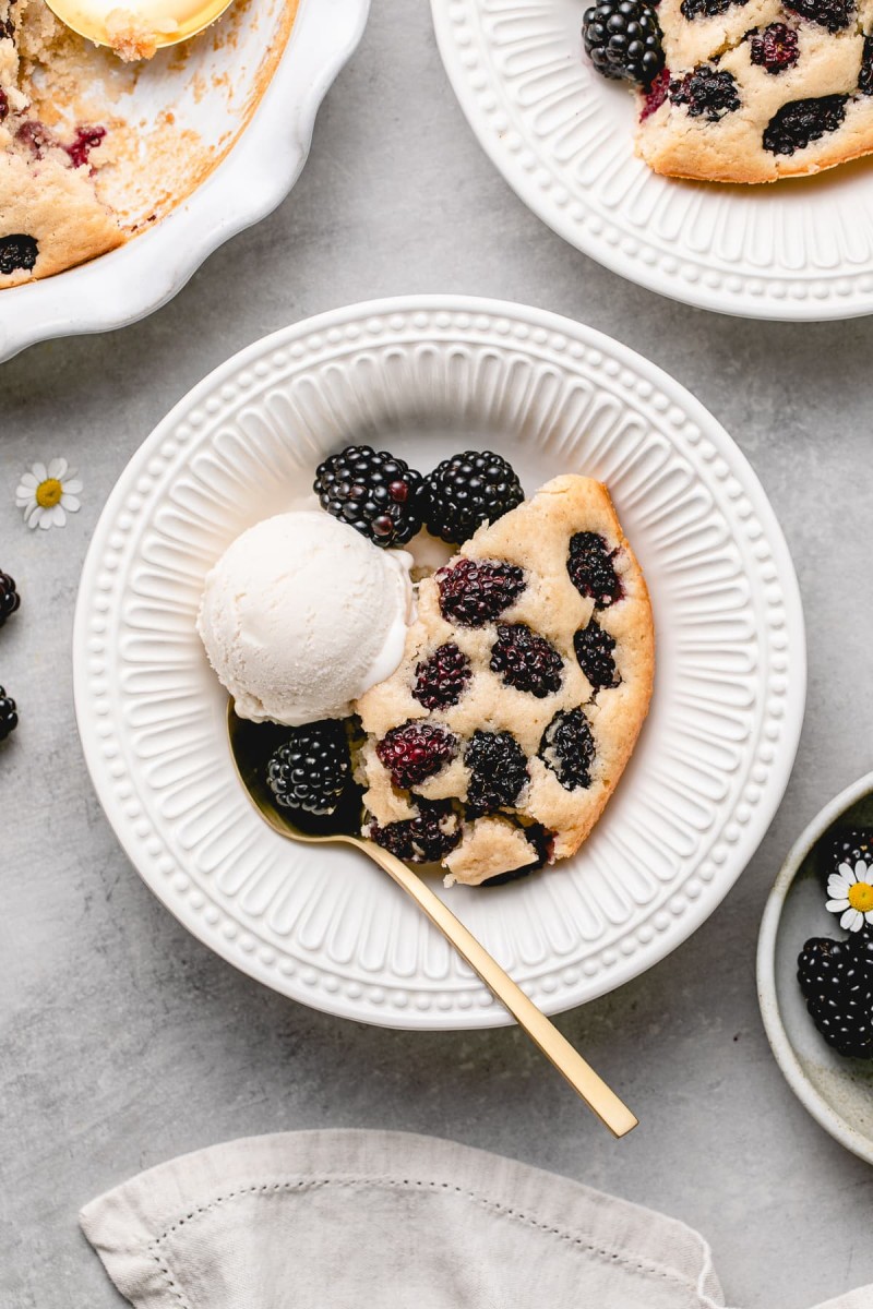 vegan blackberry cobbler