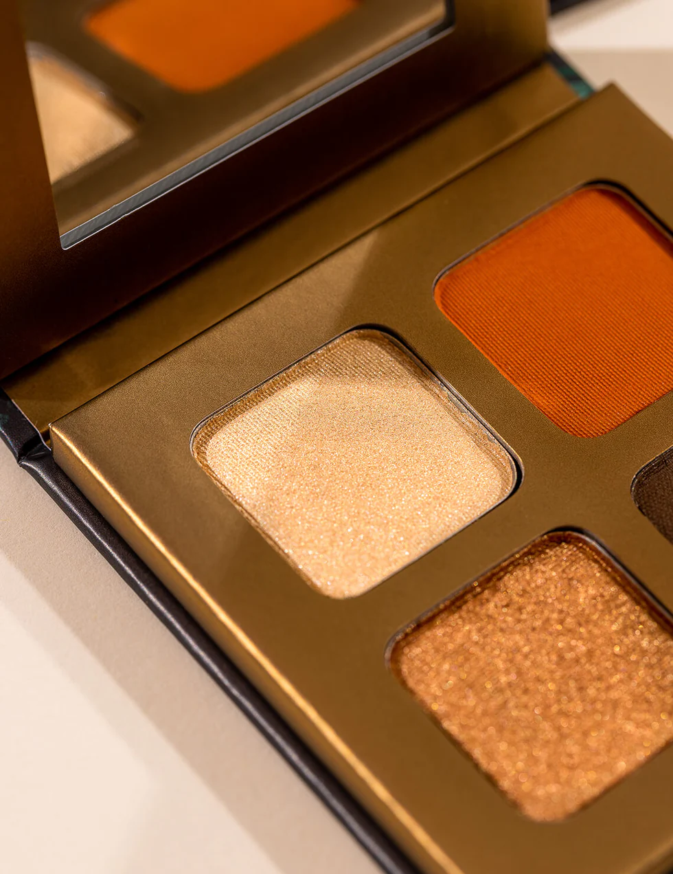 Inika eyeshadow