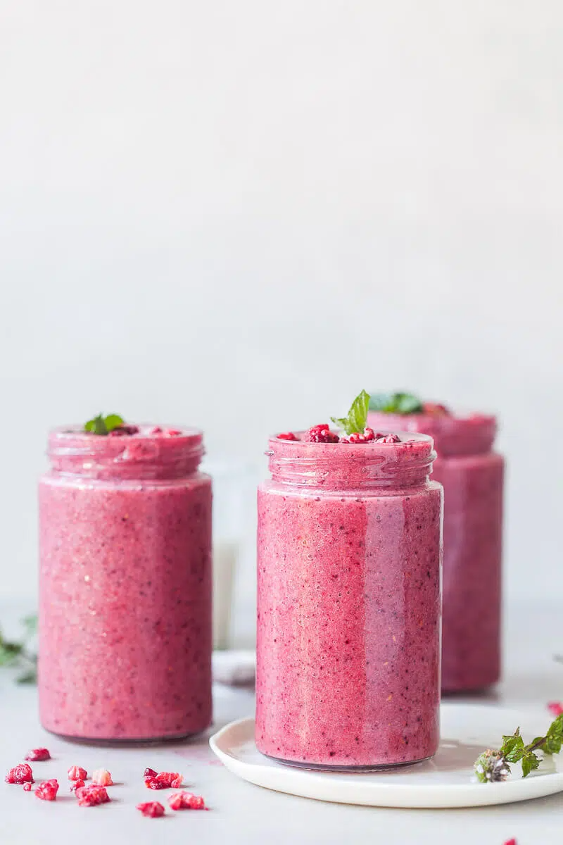 gut-healing raspberry smoothie