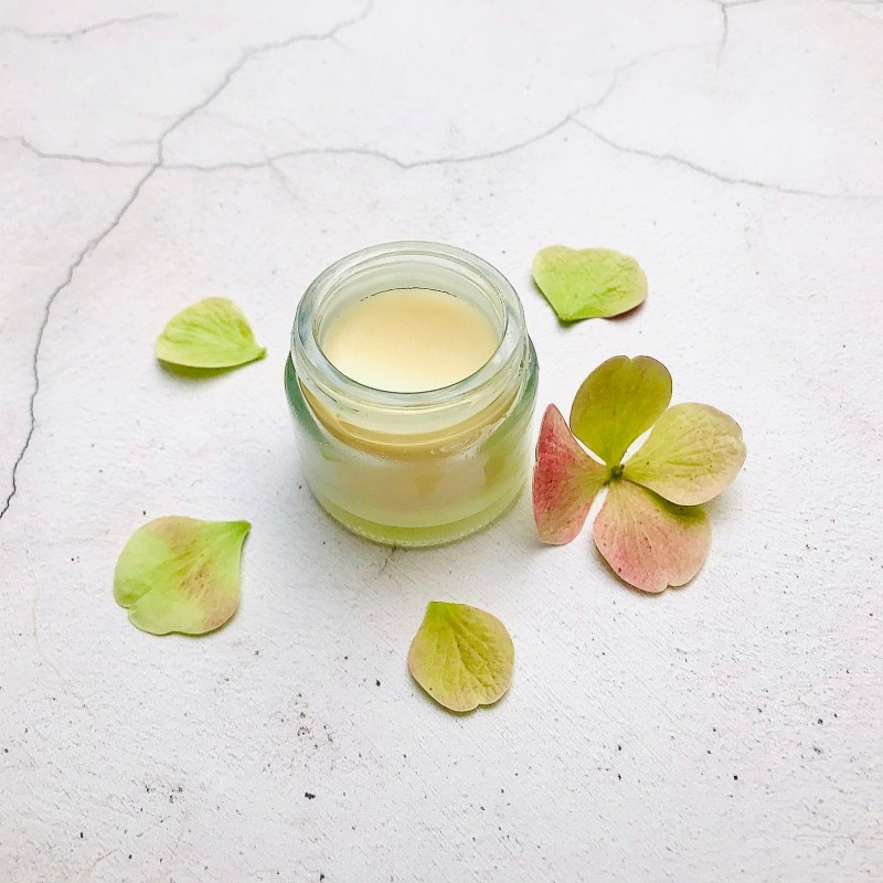 Ink and ocean solid perfume