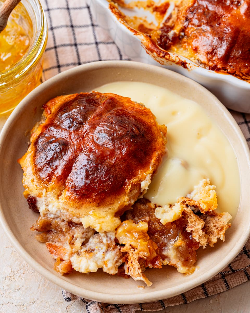 vegan hot cross buns