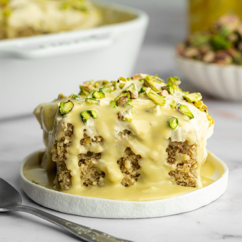 vegan pistachio milk cake